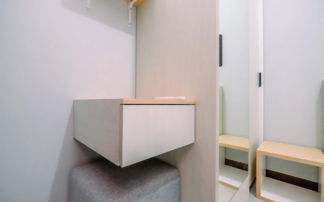 Well Furnished And Comfy 2Br At Royal Heights Apartment
