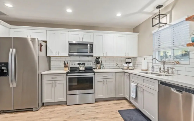 Pepper Mesa 4 Bedroom Home by Redawning