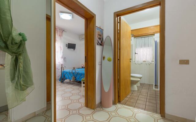 2338 Bilo Imma B by Barbarhouse