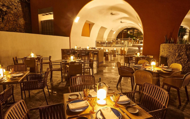 Camino Real Zaashila Huatulco