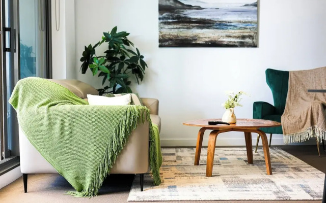 StayAU Leisure 2BR Modern CBD Apt