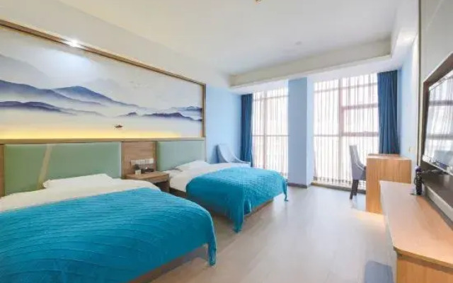 Shengjing Yijia Hotel (Gucheng Fanyang Road Underground Mall)