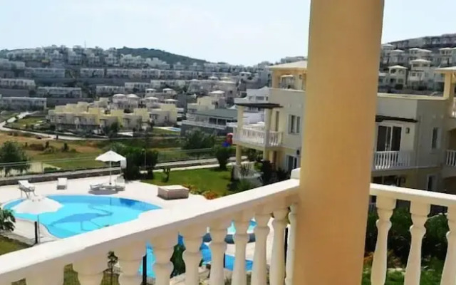1 Bedroom Apartment Sea View 2 by Likya Global