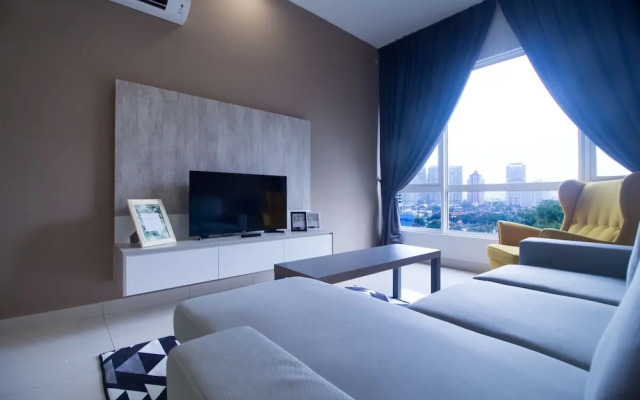 OYO Home 500 Premium 2BR Crest Condo