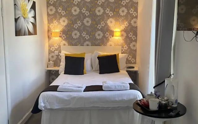 The Kings Arms Hotel