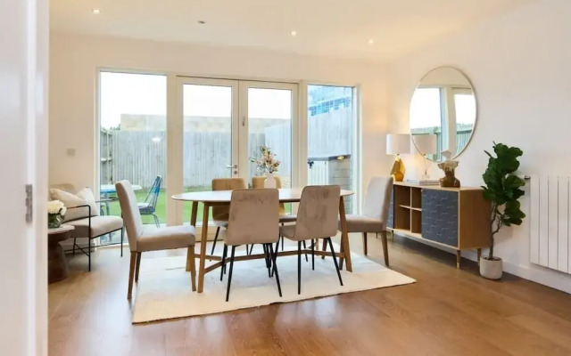 The Heathside Haven - Modern 3bdr Home With Garden