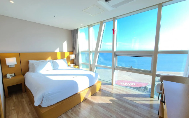 MS Hotel