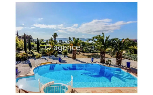 Villa Golfe Bleu - Sainte Maxime / Grimaud
