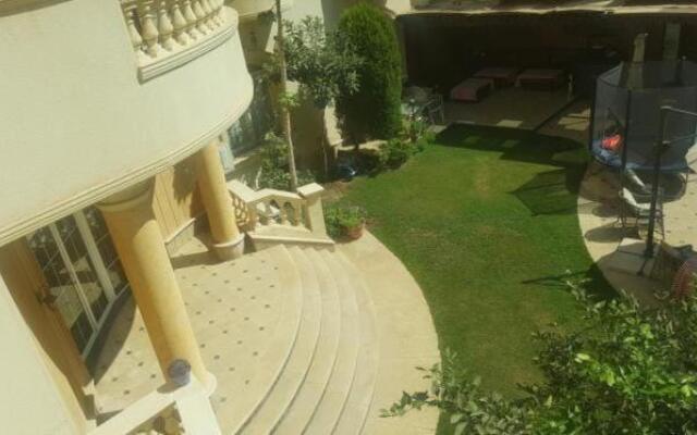 قصر الياسمين ٨ بالتجمع