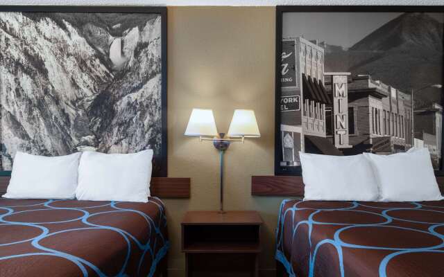 Super 8 by Wyndham Livingston Yellowstone