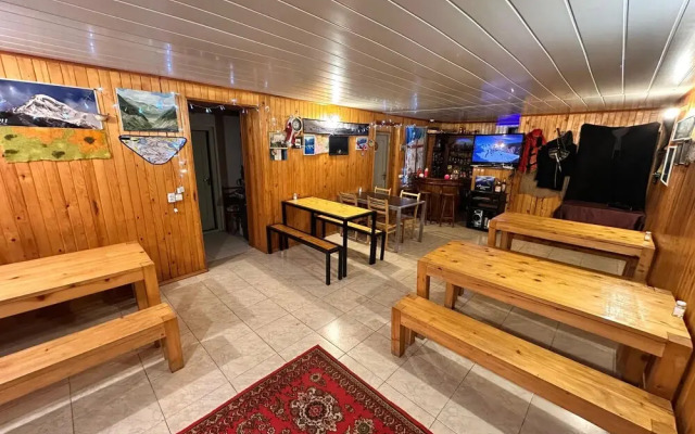 Family Hotel Parnas 2250