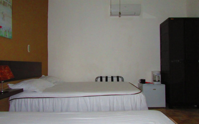 Jaco Lodge Quiet Hotel