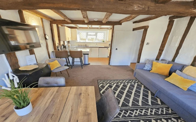 Dove Cott Sleeps 4 Central Location