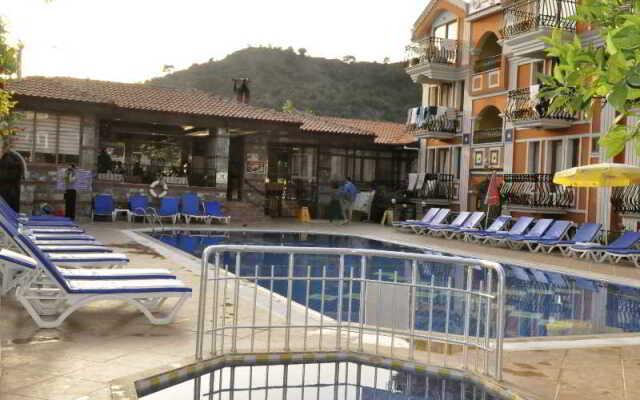 MagicTulip Beach Hotel