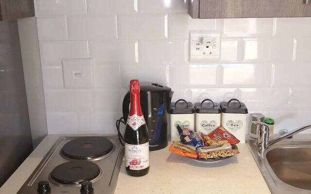 Room in B&B - Immaculate and Beautiful Chalet - Fully Equipped