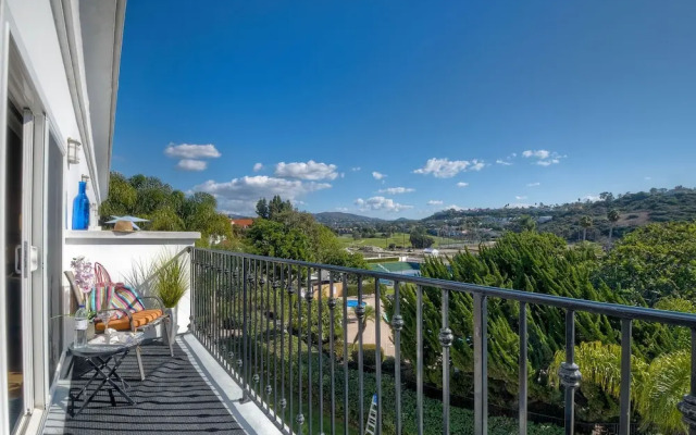 Southern Exposure w/ Private Balcony
