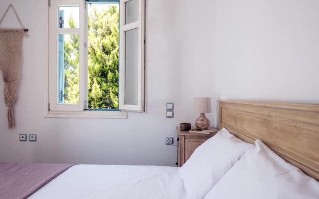 Rosemary Residence in Ampelas. 3 bedroom house