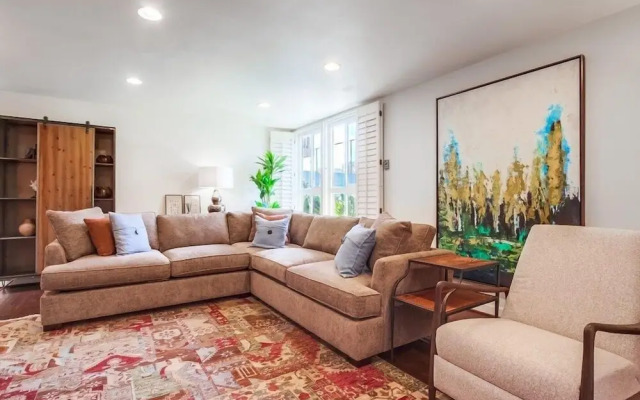 Sbtc161 3 Bedroom Condo