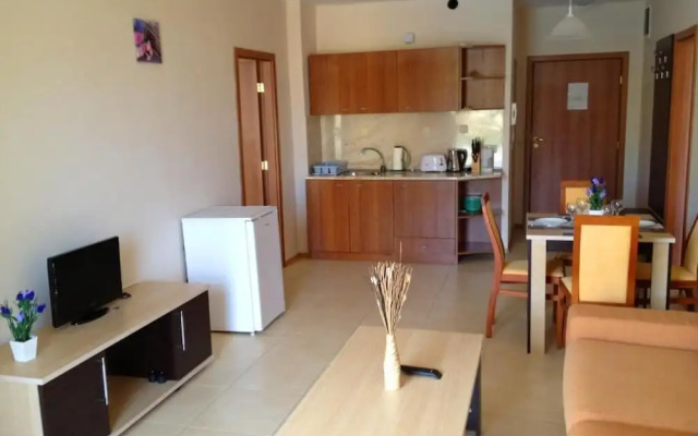 Aheloy Palace Apartments