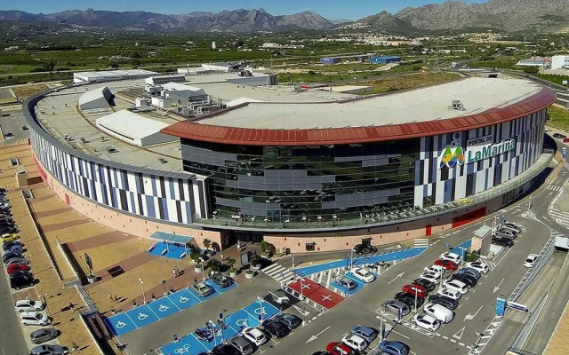 Stunning Villa With Panoramic Views & Private Pool