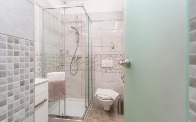 Beautiful Apartment in Malinska With Wifi and 2 Bedrooms