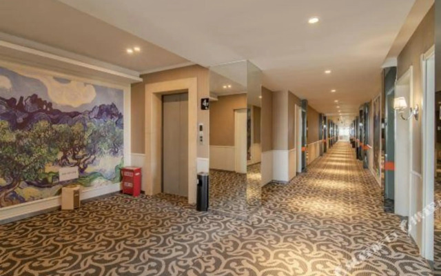 Olive Hotel