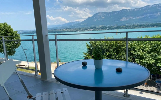 Vue sublime sur le lac du Bourget