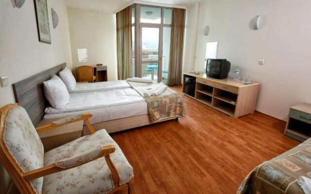 Grand Hotel Nirvana - Sunny Beach