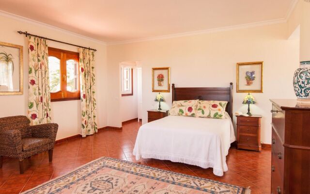 Lujosa Villa en El Salobre Rural