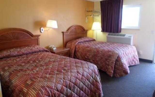 Camelot Inn Elyria