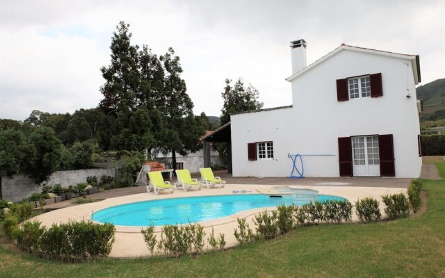 Batalha House by Green Vacations