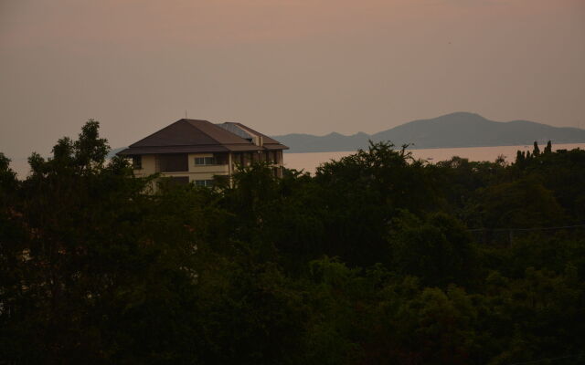 Jomthein Hill Resort Pattaya