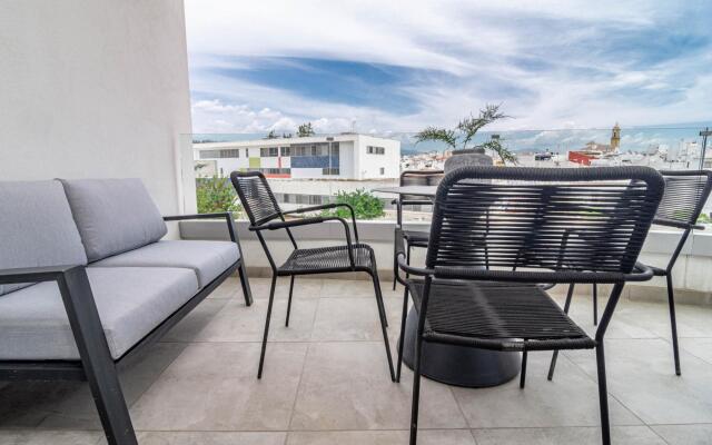 INF42M- Modern city apartment, families only