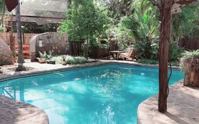 Herberg Guesthouse & Coffee Shop