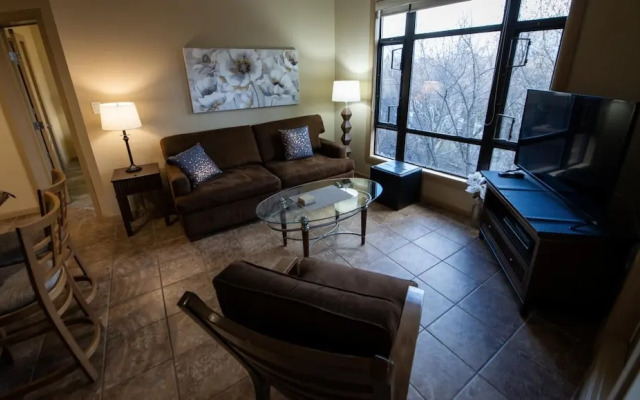 Two Bed Two Bath Corner Unit #432