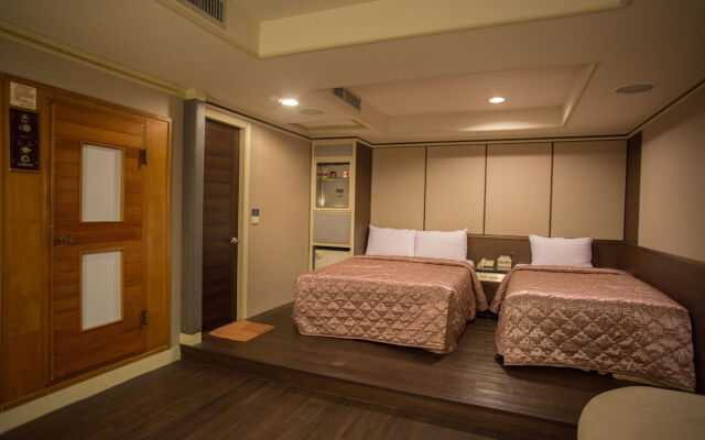 Ta Lee Hotel