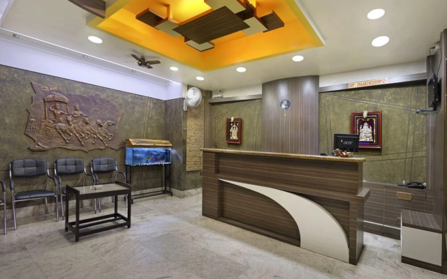 Mannars Deluxe Lodge