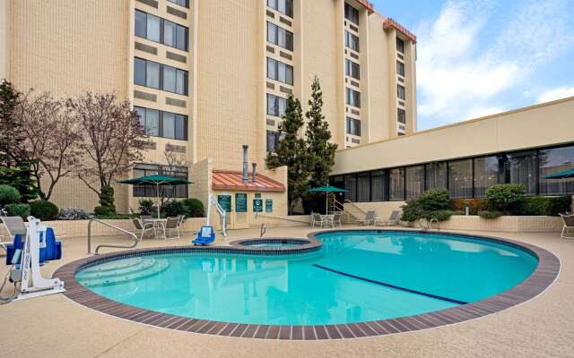 La Quinta Inn & Suites by Wyndham Tacoma - Seattle