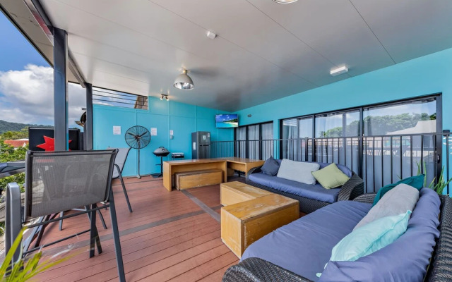 Airlie Sun & Sand Accommodation 6