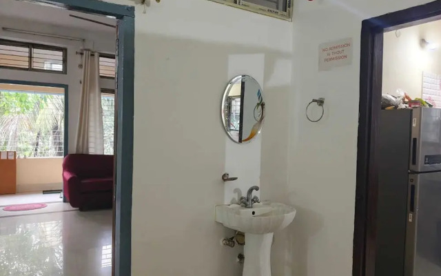 Shimray Minimalist Hostel