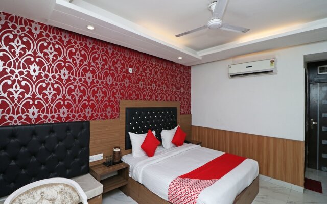 OYO 5049 Hotel Doon