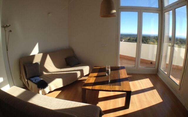 Apartamentos Turísticos La Golondrina