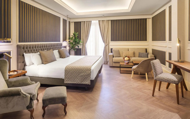 Catalonia Las Cortes Hotel