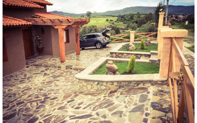 Beautiful Cabin Downtown Tapalpa Oven Mud Barbecue Grill 4 Room 12 ppl TV Wifi