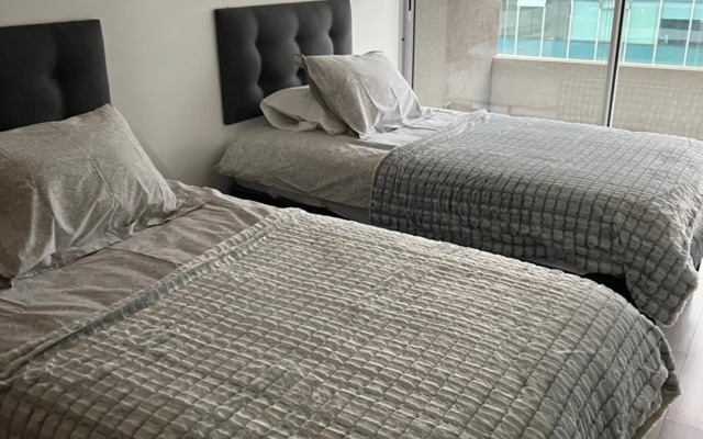 Impecable , moderno , gran depto 18