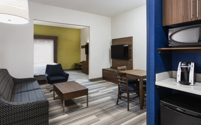 Holiday Inn Express & Suites Saskatoon by IHG