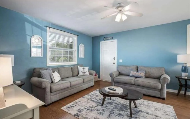 Violetta 3 Bedroom Home by RedAwning