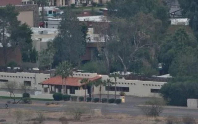 SmokeTree Resort and Bungalows