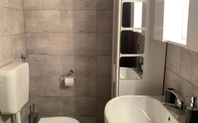 Studio Apartment Una Finestra su Como