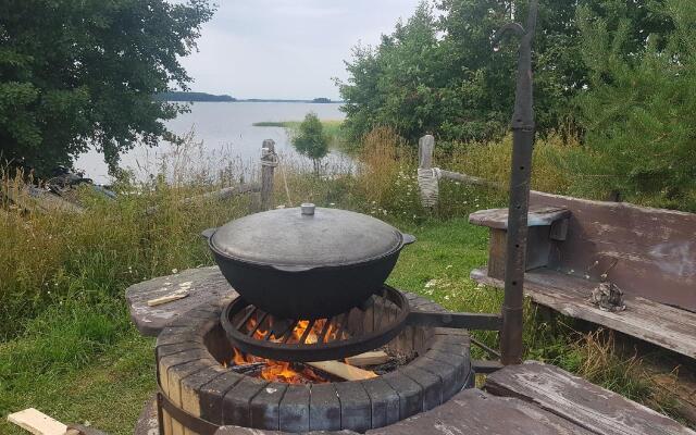 Спортивно-рыболовная база Здешево